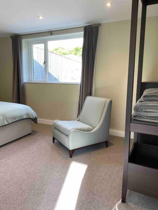 Larks Leaze Lodge, Steeple Ashton, Wiltshire 트로브리지 외부 사진