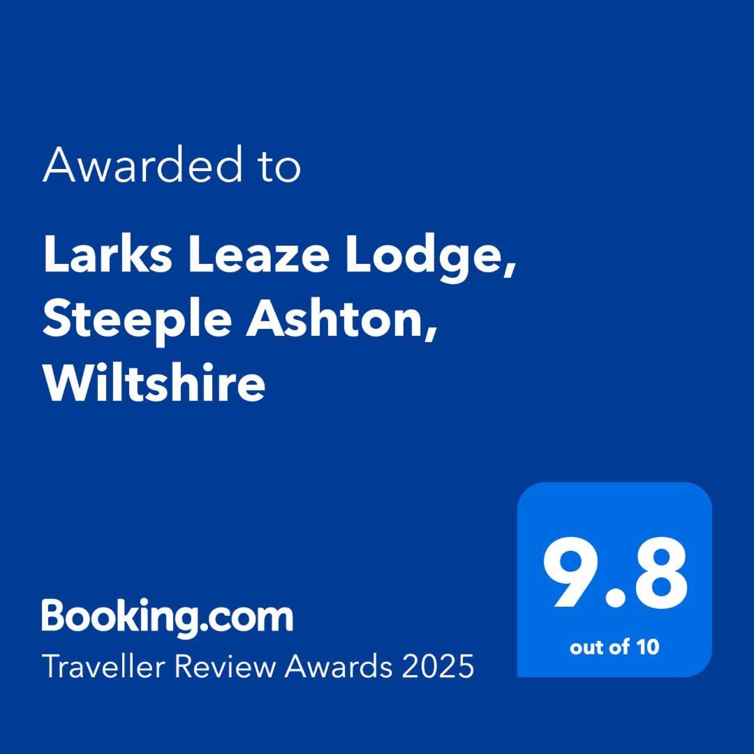Larks Leaze Lodge, Steeple Ashton, Wiltshire 트로브리지 외부 사진